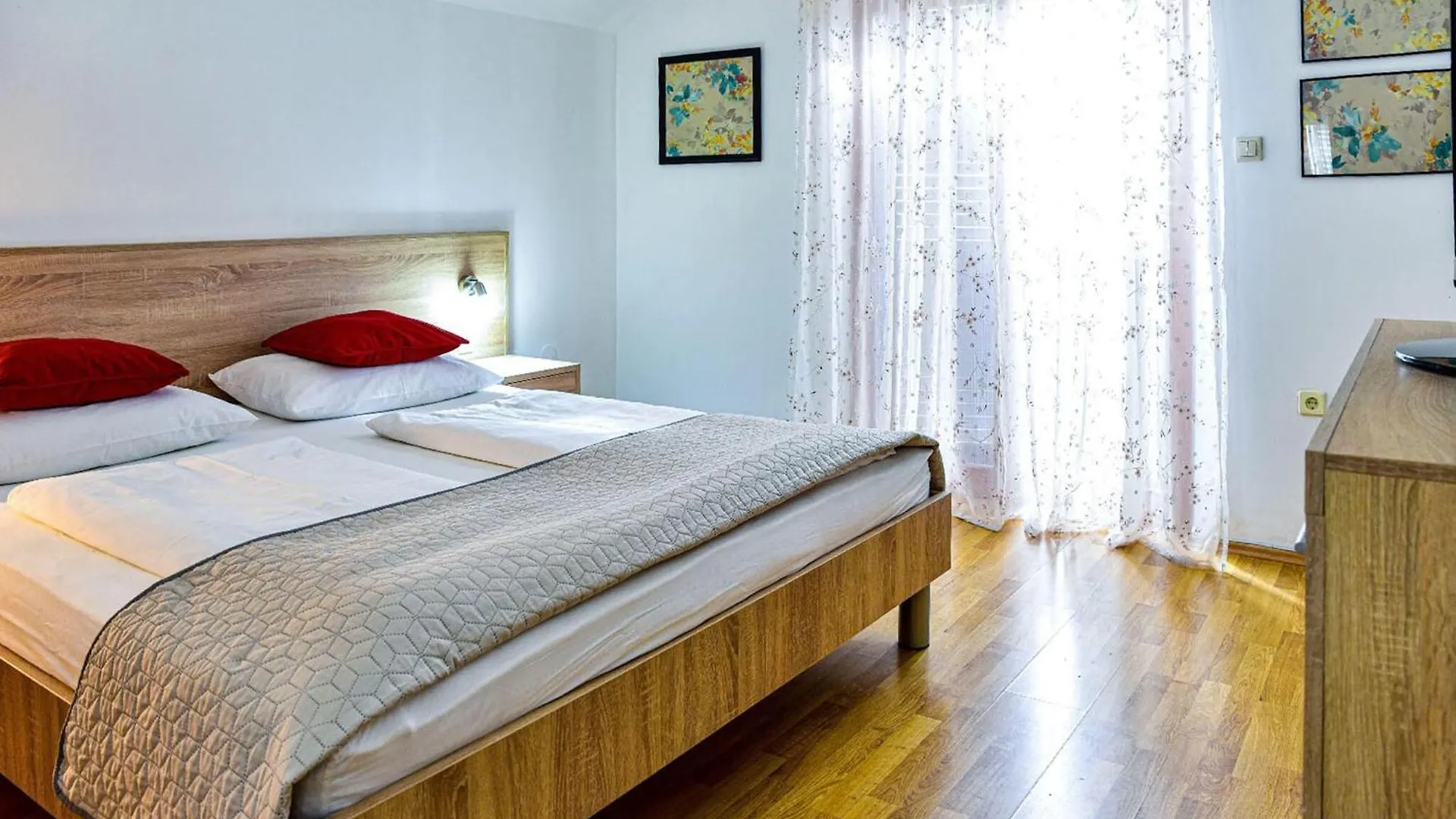 Nice Home In Smokovic With Wifi 0*,  Croatia