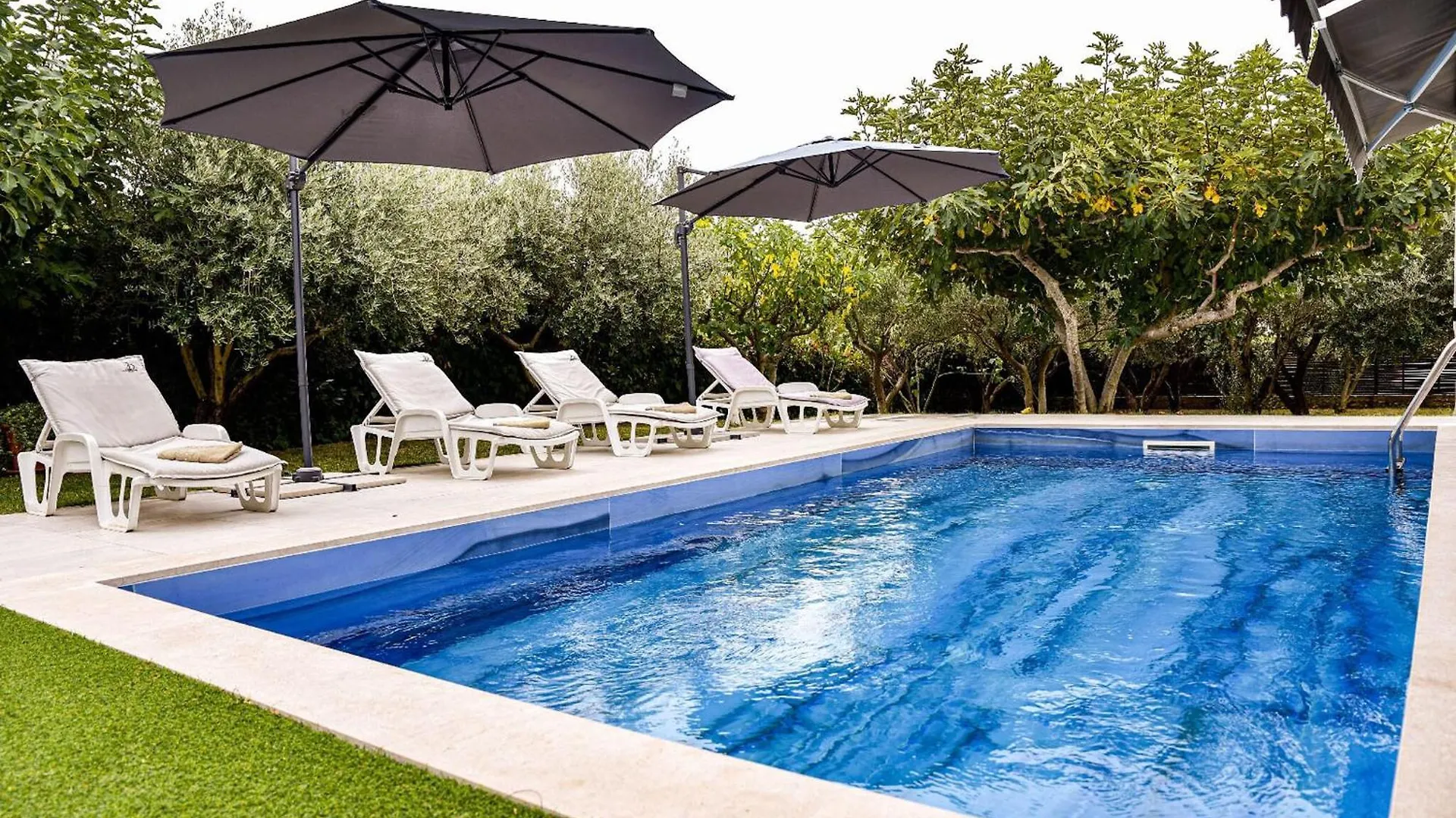 Nice Home In Smokovic With Wifi 0*,  Croacia